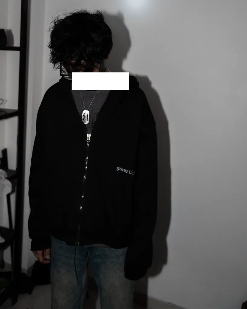 HTBARO DOGTAGS full model images.webp